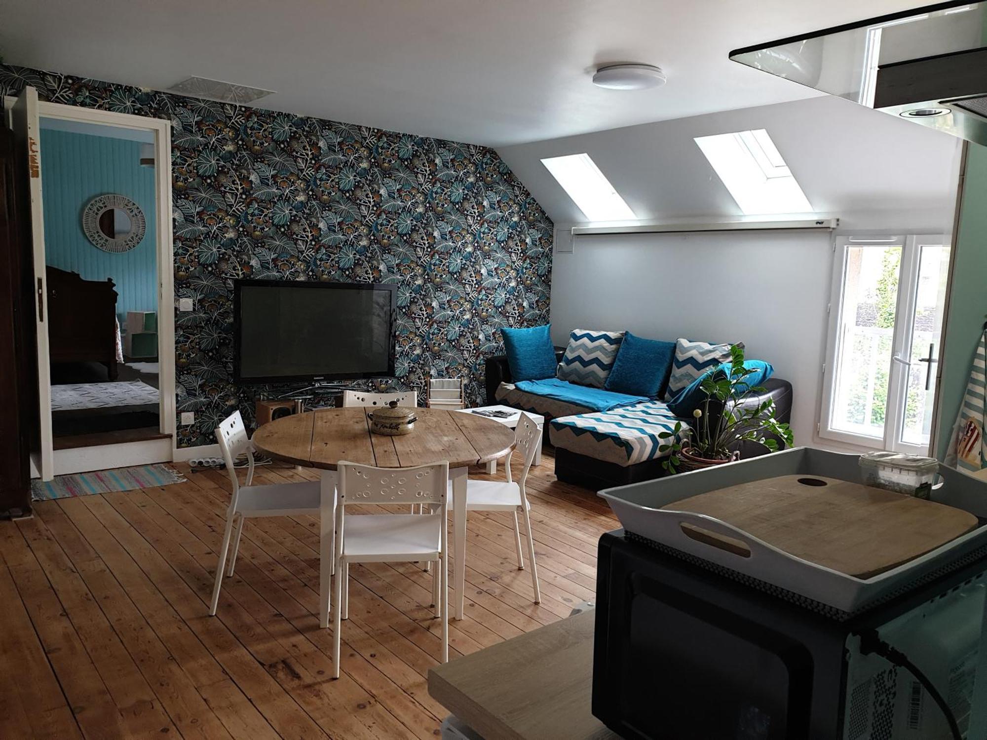 L 'Appartement Du Rocher Chateau-du-Loir Luaran gambar